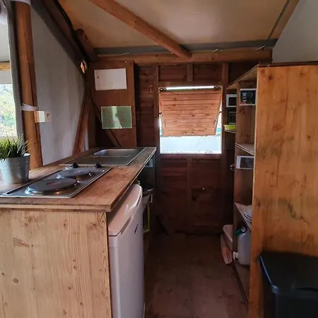 Camping Les Vernieres La Bourboule