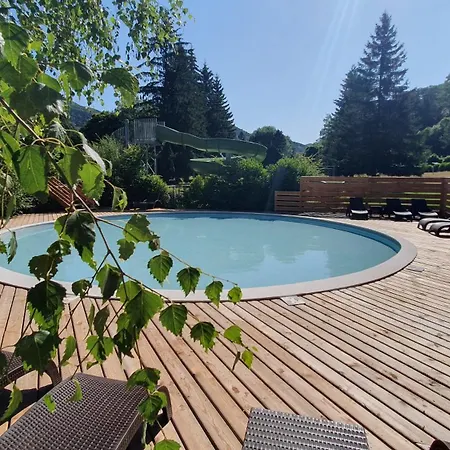Camping Les Vernieres 5*